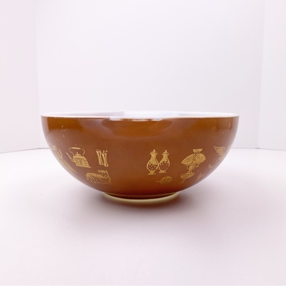 Vintage Pyrex Early American Cinderella Bowl 444 4 Quart - Picture 4 of 6